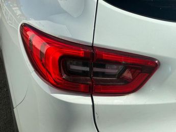 RENAULT KADJAR 1.3 TCe Iconic SUV 5dr Petrol Manual Euro 6 (s/s) (160 ps)