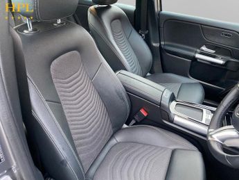 MERCEDES-BENZ GLA 1.3 GLA180h MHEV Sport Edition SUV 5dr Petrol Hybrid 7G-DCT Euro