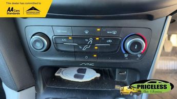 FORD FOCUS 1.0T EcoBoost Zetec Hatchback 5dr Petrol Manual Euro 6 (s/s) (10