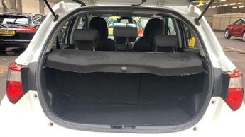 TOYOTA YARIS 1.5 VVT-h Icon Tech Hatchback 5dr Petrol Hybrid E-CVT Euro 6 (s/