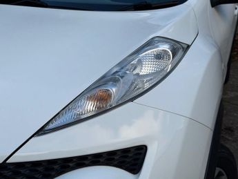 NISSAN JUKE 1.6 Tekna SUV 5dr Petrol Manual Euro 5 (s/s) (117 ps)