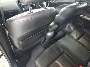 NISSAN JUKE 1.6 Tekna SUV 5dr Petrol Manual Euro 5 (s/s) (117 ps)