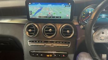 MERCEDES-BENZ GLC 2.0 GLC300d AMG Line (Premium Plus) SUV 5dr Diesel G-Tronic+ 4MA
