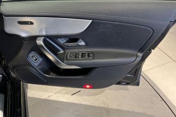 MERCEDES-BENZ CLA 1.3 CLA180 AMG Line Coupe 4dr Petrol 7G-DCT Euro 6 (s/s) (136 ps
