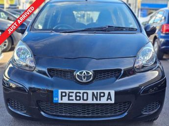 Toyota AYGO 1.0 VVT-i Black Hatchback 5dr Petrol Manual Euro 4 (AC) (67 bhp)