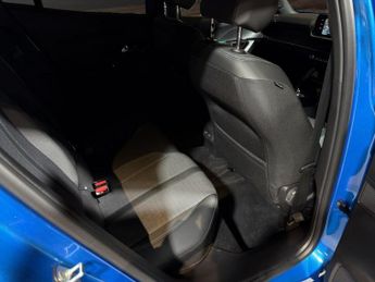 PEUGEOT E-2008 50kWh Allure Premium + SUV 5dr Electric Auto (7kW Charger) (136 