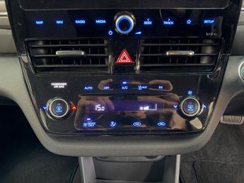HYUNDAI IONIQ 38.3kWh Premium Hatchback 5dr Electric Auto (136 ps)