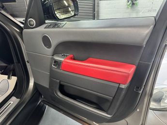 LAND ROVER RANGE ROVER SPORT 3.0 SD V6 Autobiography Dynamic SUV 5dr Diesel Auto 4WD Euro 6 (