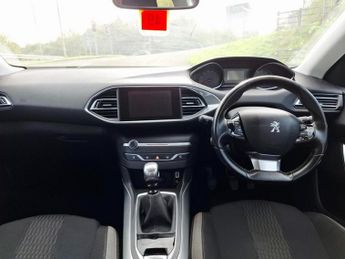 PEUGEOT 308 1.2 PureTech Sportium Hatchback 5dr Petrol Manual Euro 6 (s/s) (