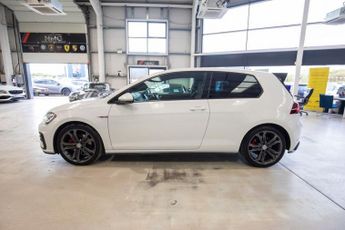 VOLKSWAGEN GOLF 2.0 TSI GTI Hatchback 3dr Petrol Manual Euro 6 (s/s) (230 ps)