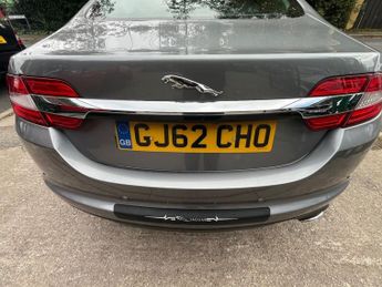JAGUAR XF 2.2d Luxury Saloon 4dr Diesel Auto Euro 5 (s/s) (163 ps)