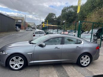 JAGUAR XF 2.2d Luxury Saloon 4dr Diesel Auto Euro 5 (s/s) (163 ps)