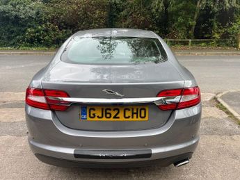 JAGUAR XF 2.2d Luxury Saloon 4dr Diesel Auto Euro 5 (s/s) (163 ps)