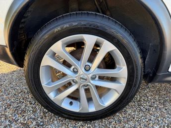 NISSAN JUKE 1.6 N-Connecta SUV 5dr Petrol XTRON Euro 6 (117 ps)