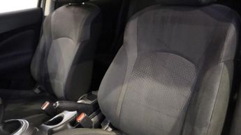 NISSAN JUKE 1.6 Acenta Premium SUV 5dr Petrol Manual Euro 5 (s/s) (117 ps)