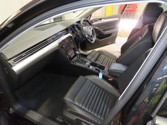VOLKSWAGEN PASSAT 1.4 TSI 13kWh GTE Estate 5dr Petrol Plug-in Hybrid DSG Euro 6 (s
