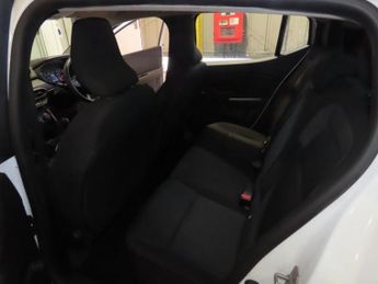 DACIA SANDERO 1.0 SCe Essential Hatchback 5dr Petrol Manual Euro 6 (s/s) (65 p