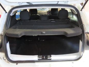 DACIA SANDERO 1.0 SCe Essential Hatchback 5dr Petrol Manual Euro 6 (s/s) (65 p