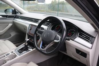 VOLKSWAGEN PASSAT 1.4 TSI 13kWh GTE Estate 5dr Petrol Plug-in Hybrid DSG Euro 6 (s