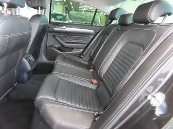 VOLKSWAGEN PASSAT 1.4 TSI 13kWh GTE Saloon 4dr Petrol Plug-in Hybrid DSG Euro 6 (s