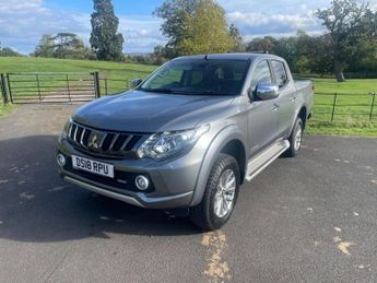 Mitsubishi L200 2.4 DI-D DC Warrior Pickup Double Cab 4dr Diesel Auto 4WD Euro 6