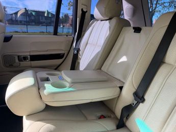 LAND ROVER RANGE ROVER 4.4 TD V8 Vogue SE SUV 5dr Diesel Auto 4WD Euro 5 (313 bhp)