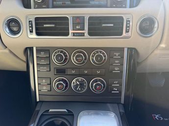 LAND ROVER RANGE ROVER 4.4 TD V8 Vogue SE SUV 5dr Diesel Auto 4WD Euro 5 (313 bhp)