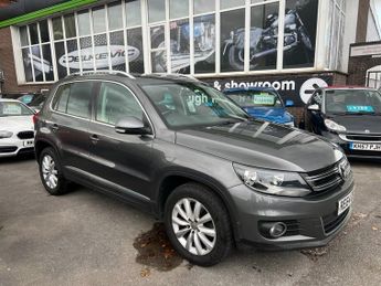 Volkswagen Tiguan 2.0 TDI BlueMotion Tech Match SUV 5dr Diesel DSG 4WD Euro 5 (s/s