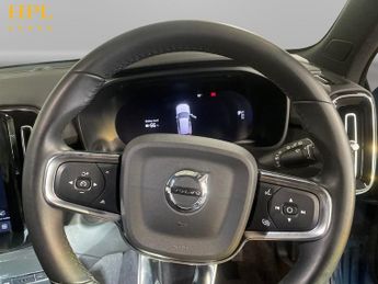 VOLVO XC40 Recharge 69kWh Plus SUV 5dr Electric Auto (231 ps)