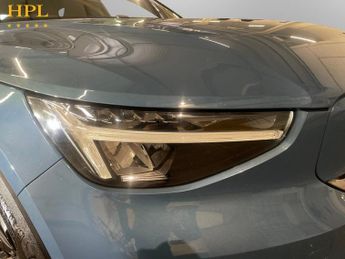 VOLVO XC40 Recharge 69kWh Plus SUV 5dr Electric Auto (231 ps)