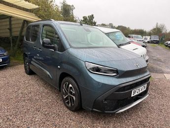 Toyota Proace 50kWh Design Short MPV 5dr Electric Auto (136 ps)