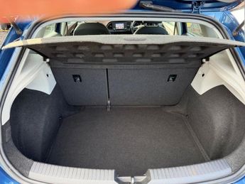 SEAT LEON 1.6 TDI CR SE Hatchback 5dr Diesel DSG Euro 5 (s/s) (105 ps)