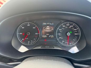 SEAT LEON 1.6 TDI CR SE Hatchback 5dr Diesel DSG Euro 5 (s/s) (105 ps)