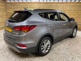 HYUNDAI SANTA FE 2.2 CRDi Blue Drive Premium SUV 5dr Diesel Auto 4WD Euro 6 (s/s)