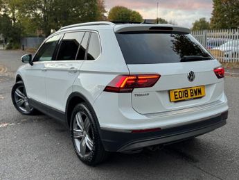 VOLKSWAGEN TIGUAN 2.0 TDI SEL SUV 5dr Diesel DSG Euro 6 (s/s) (150 ps)
