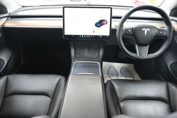 TESLA Model 3 Standard Range Plus Saloon 4dr Electric Auto RWD (241 bhp)