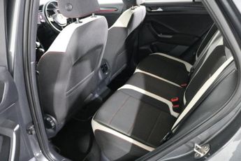 VOLKSWAGEN T-ROC 2.0 TSI SEL SUV 5dr Petrol DSG 4Motion Euro 6 (s/s) (190 ps)