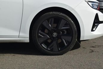 VAUXHALL Astra Electric 54kWh GS Hatchback 5dr Electric Auto (156 ps)