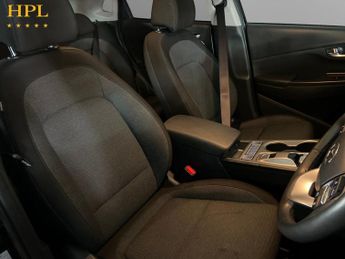 HYUNDAI KONA 39kWh Premium SUV 5dr Electric Auto (10.5kW Charger) (136 ps)