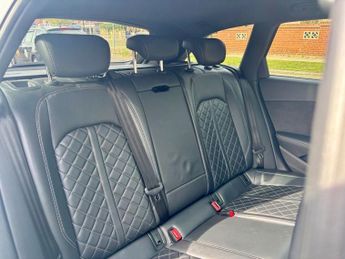 AUDI S4 AVANT GREAT SPEC CAR 3.0 TFSI V6 Estate 5dr Petrol Tiptronic quattro 3
