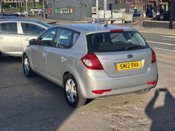 KIA CEED 1.6 2 Hatchback 5dr Petrol Auto Euro 5 (124 bhp)