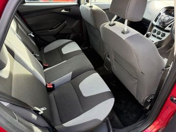FORD FOCUS 1.6 TDCi Zetec Hatchback 5dr Diesel Manual Euro 5 (s/s) (115 ps)