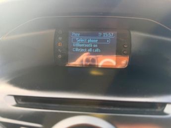 FORD FOCUS 1.6 TDCi Zetec Hatchback 5dr Diesel Manual Euro 5 (s/s) (115 ps)