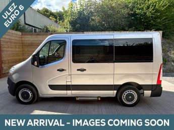 Renault Master 5 Seat Wheelchair Accessible Disabled Access Vehicle WAV