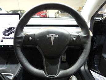 TESLA Model 3 (Dual Motor) Performance Saloon 4dr Electric Auto 4WDE (Performa