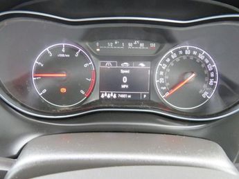VAUXHALL ZAFIRA TOURER 1.4i Turbo Tech Line Nav MPV 5dr Petrol Auto Euro 6 (140 ps)