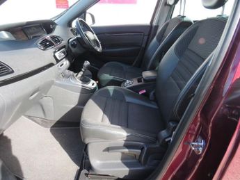 RENAULT GRAND SCENIC 1.5 dCi ENERGY Dynamique TomTom MPV 5dr Diesel Manual Euro 5 (s/
