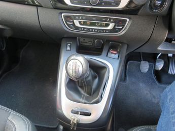 RENAULT GRAND SCENIC 1.5 dCi ENERGY Dynamique TomTom MPV 5dr Diesel Manual Euro 5 (s/
