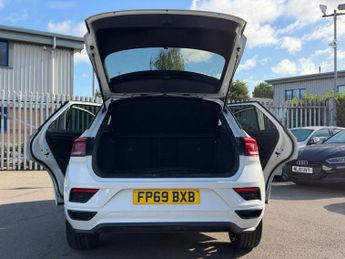VOLKSWAGEN T-ROC 1.5 TSI GPF EVO R-Line SUV 5dr Petrol DSG Euro 6 (s/s) (150 ps)