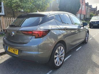 VAUXHALL ASTRA 1.6 CDTi BlueInjection Tech Line Hatchback 5dr Diesel Auto Euro 